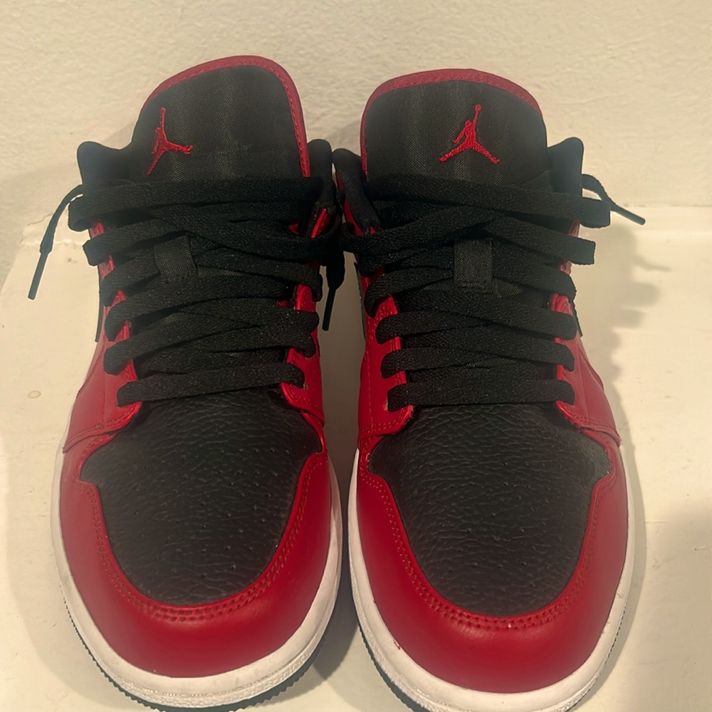 Jordans 1